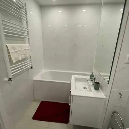 Apartament 2 Untold 0752394683